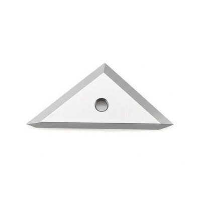 Kundenspezifische Hartmetall-Wolframkarbid-Legierung Dreieck Einzel Loch Positionierung Klinge Stoff Folie Schneiden Industriemaschinenmesser